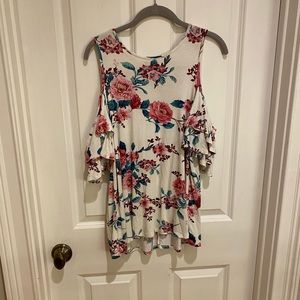 Alya Cold Shoulder shirt